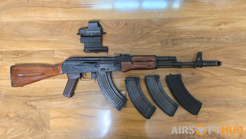 E & L AK - Upgraded & Bundle - Used airsoft equipment