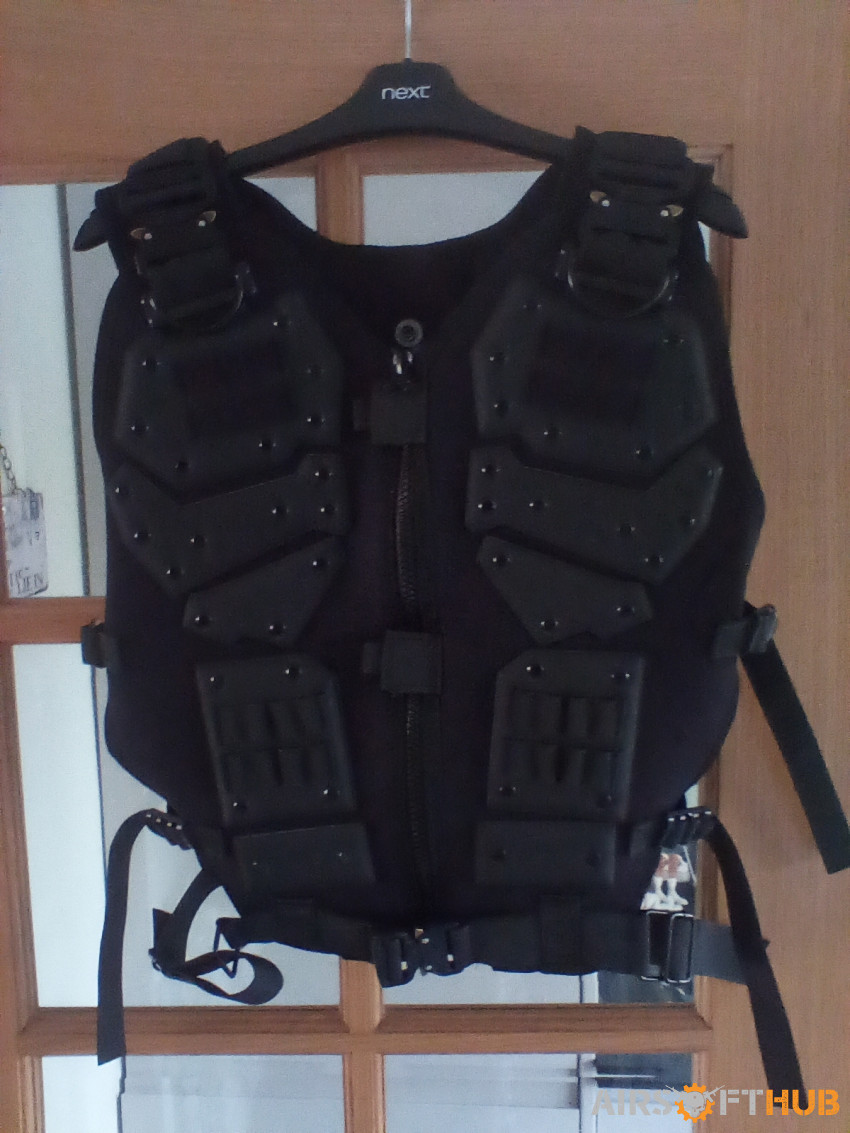 Zhongren Tactical  Vest - Used airsoft equipment