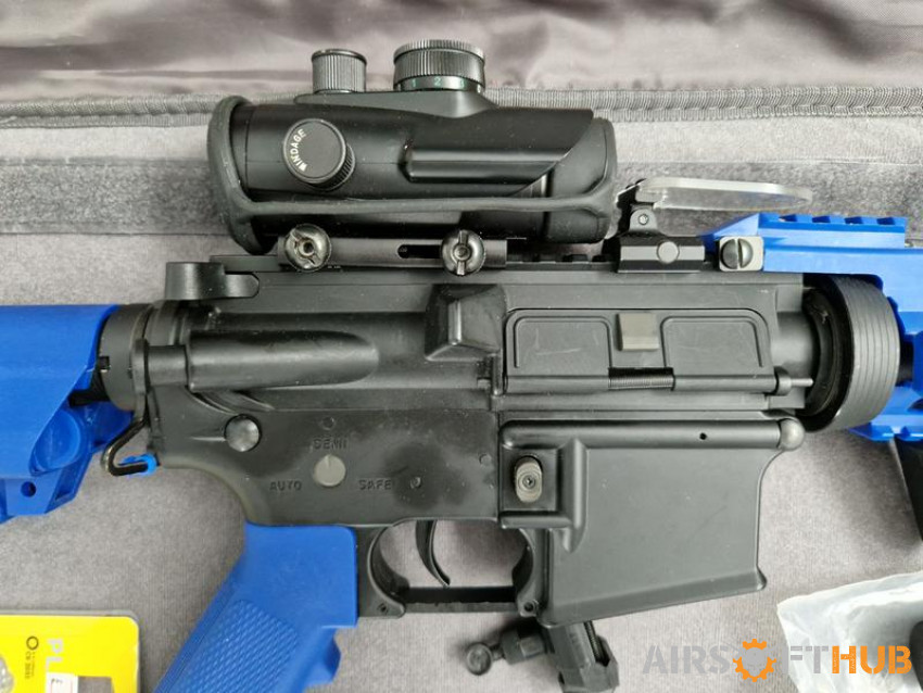 M4 Assualt Rifle + Accessories - Used airsoft equipment