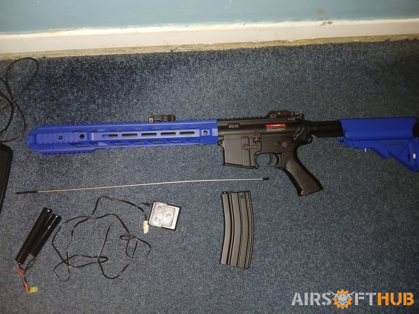 Two Tone Blue Airsoft M4 AEG - Used airsoft equipment