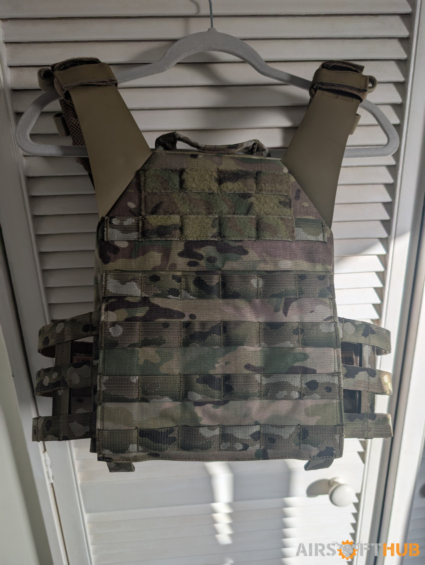 Warrior plate carrier - Used airsoft equipment