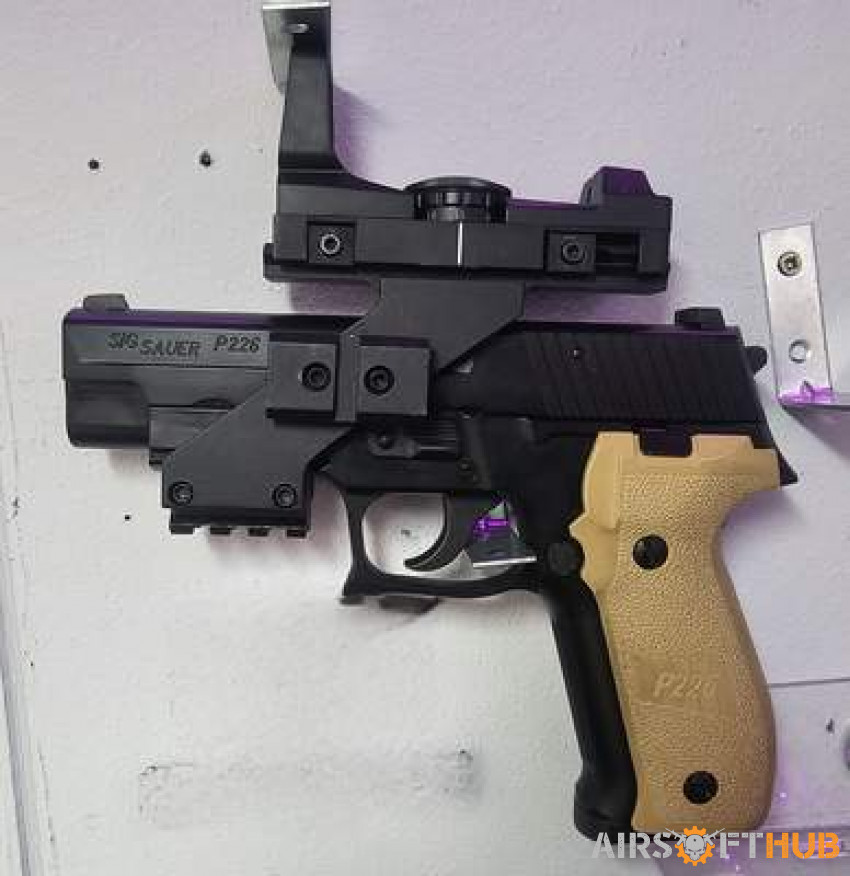 Tokyo Marui P226 E2 Sig Sauer - Used airsoft equipment