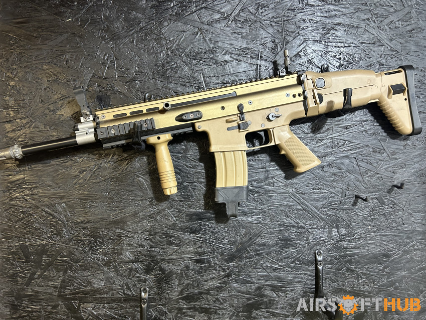 WE TECH SCAR L AEG plus extras - Used airsoft equipment