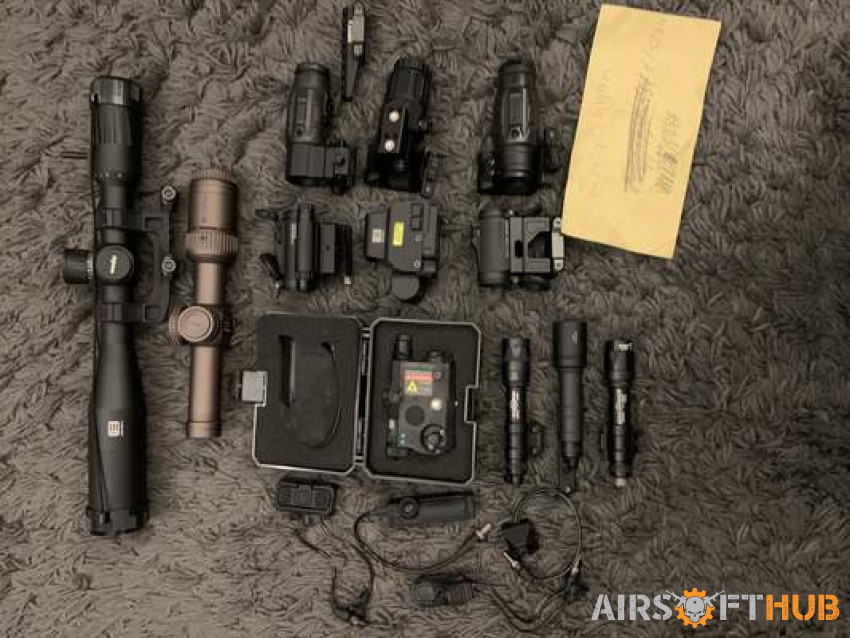 Bunch of optics and torches - Used airsoft equipment