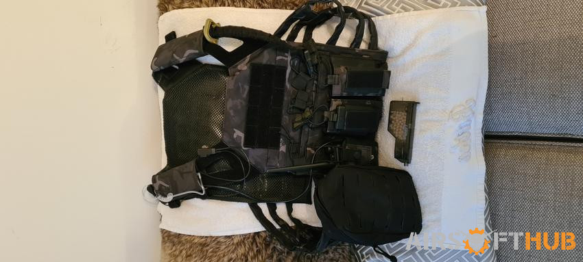 Viper Black Multi cam vest - Used airsoft equipment