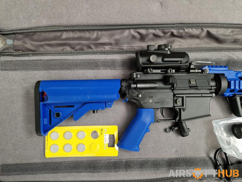 M4 Assualt Rifle + Accessories - Used airsoft equipment