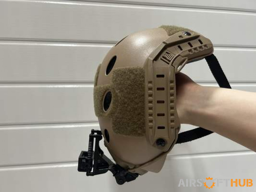 Airsoft FAST Helmet - Tan - Used airsoft equipment