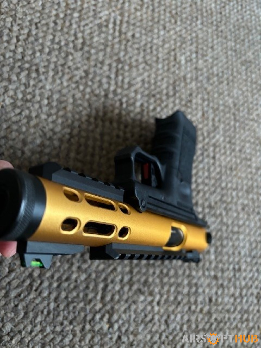 We galaxy Gbb gold - Used airsoft equipment