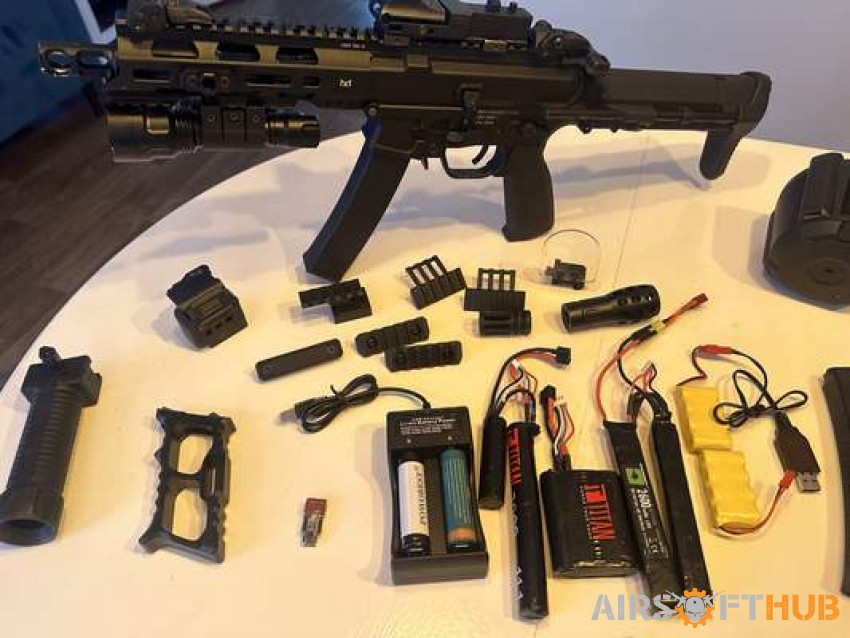 KWA QRF MOD1 FULLY UPGRADED, F - Used airsoft equipment