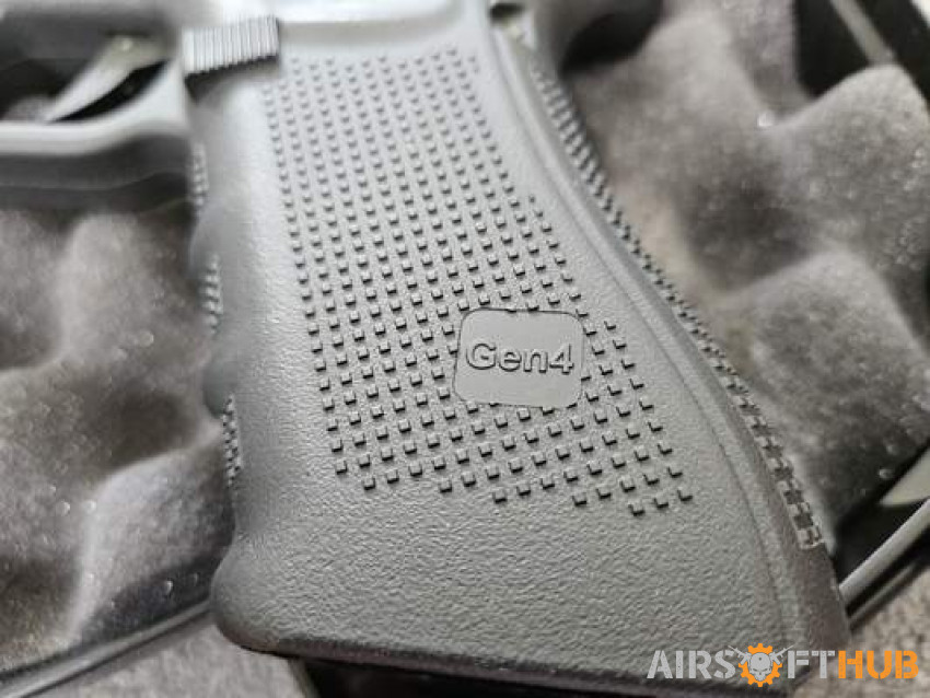 Glock 17 - Used airsoft equipment