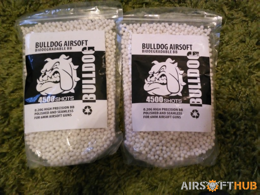 2 Bags of 4500 High Grade 0.20 - Used airsoft equipment