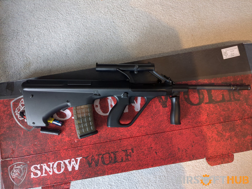 Snow wolf aug A1 - Used airsoft equipment