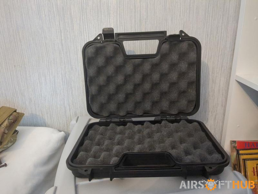 Pistol hardcase - Used airsoft equipment