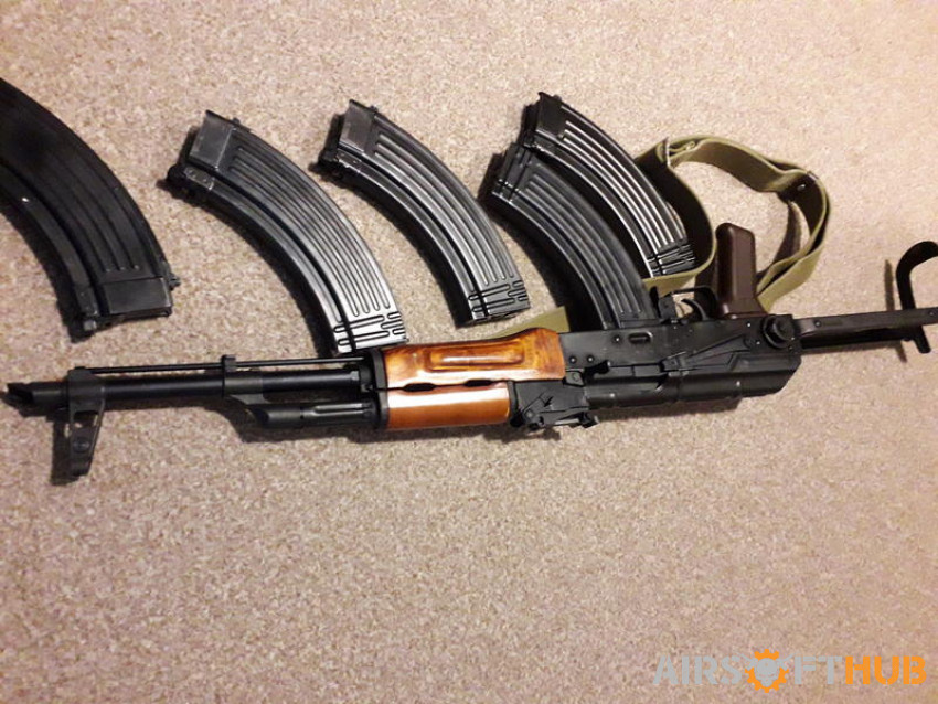 upgraded GHK AKM +4 magazines - Used airsoft equipment