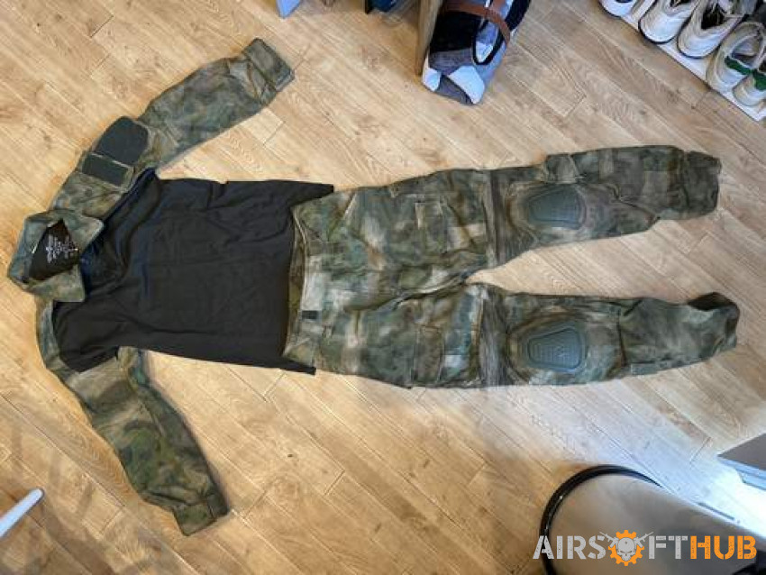 Invader Gear Trousers & Shirt - Used airsoft equipment