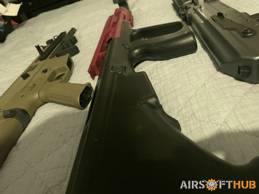 3 Rifles, 3 pistols & More - Used airsoft equipment