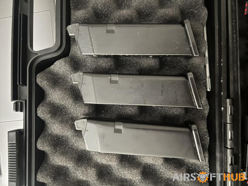 AAP-01/G series pistol mags - Used airsoft equipment