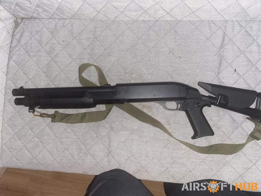 Pump action shotgun - Used airsoft equipment