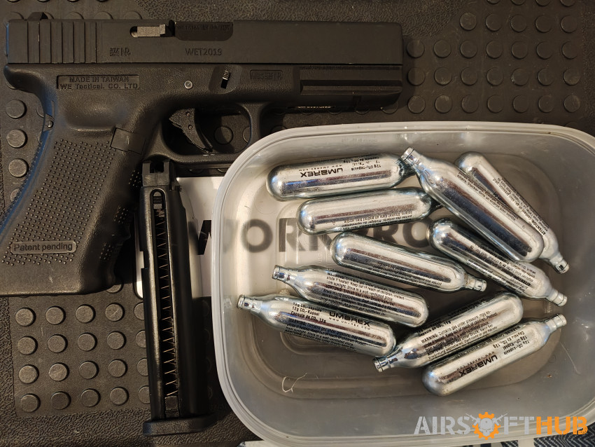 WE GLOCK 17 UPGRADED. - Used airsoft equipment