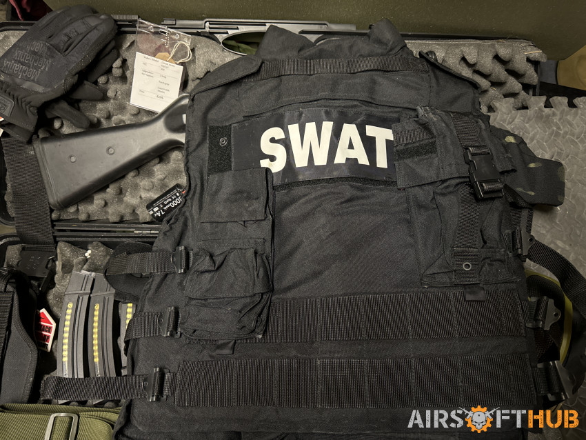 Mp5 and swat gear - Used airsoft equipment