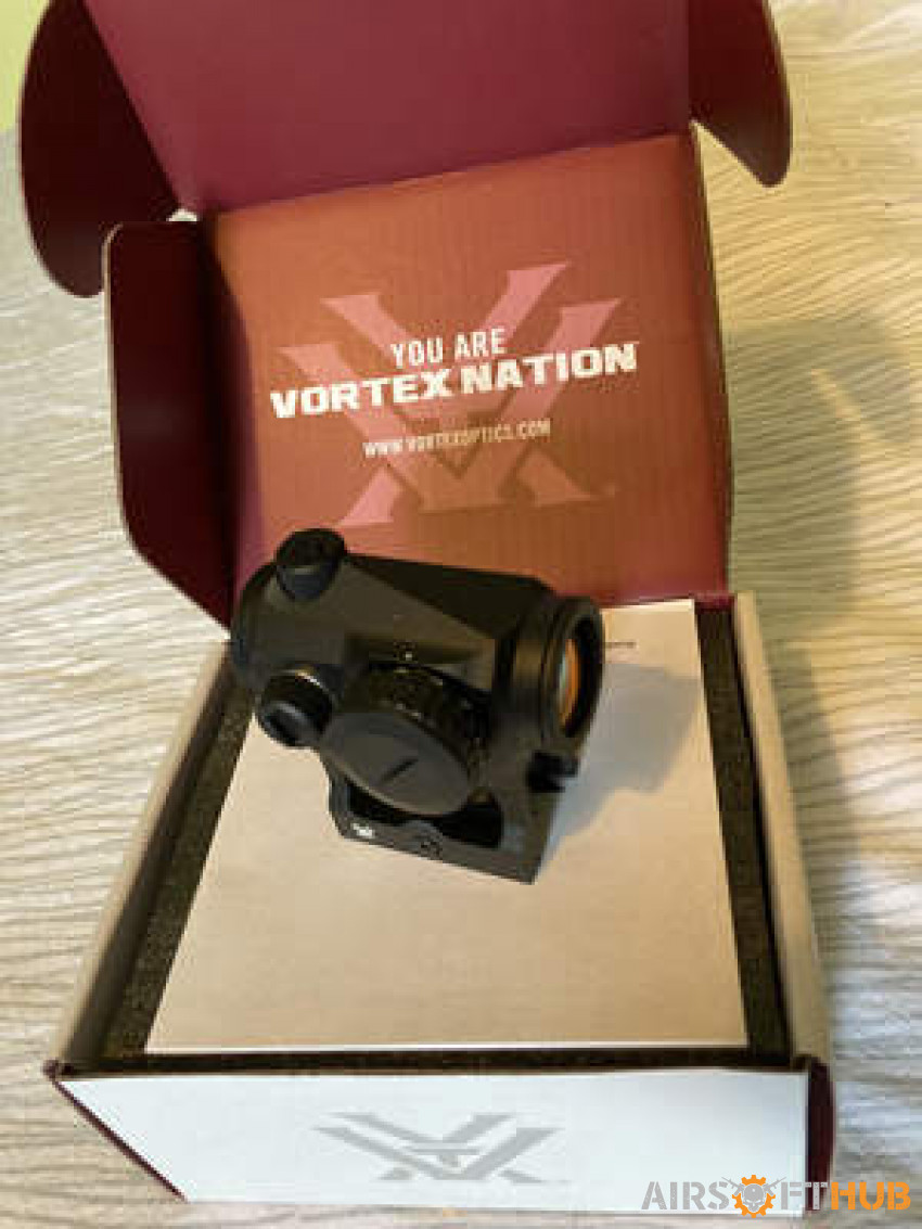 Vortex Crossfire 2 MOA Red Dot - Used airsoft equipment