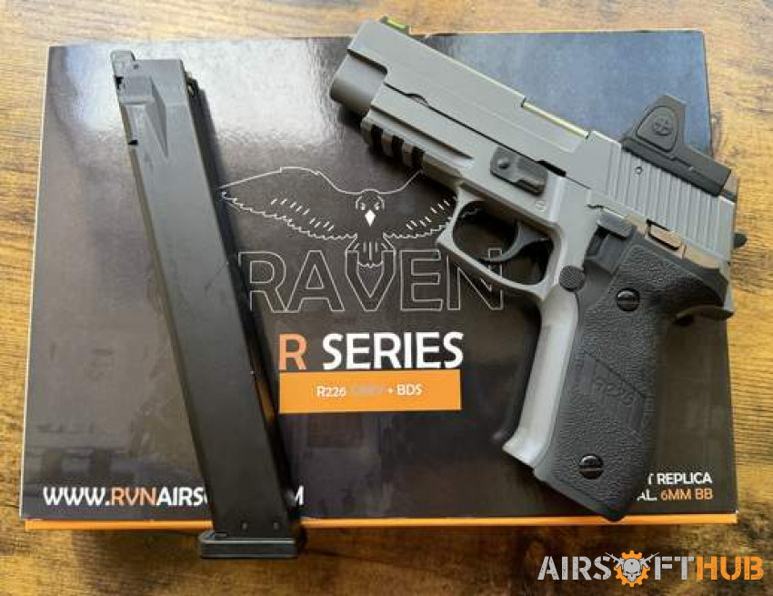 Raven R226 with extended mag - Used airsoft equipment