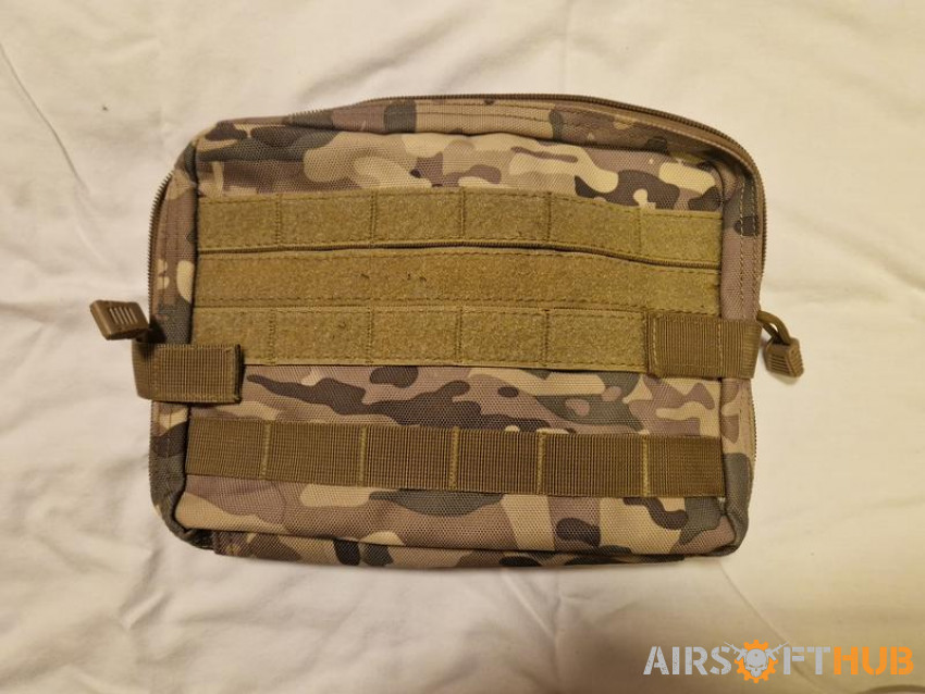 Assorted Pouches - Used airsoft equipment