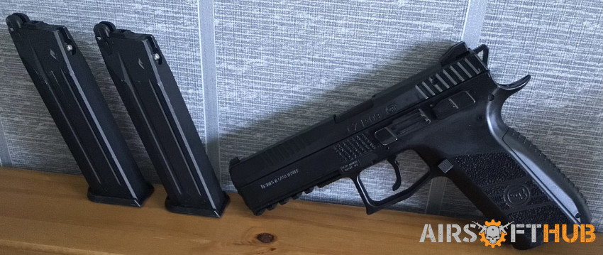 CZ P09 green gas pistol - Used airsoft equipment