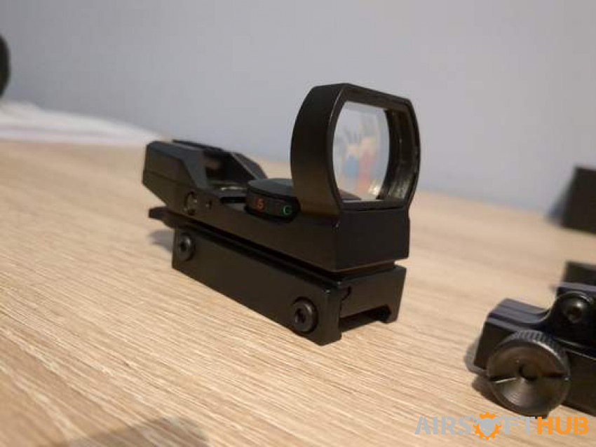 Airsoft red dot sight - Used airsoft equipment