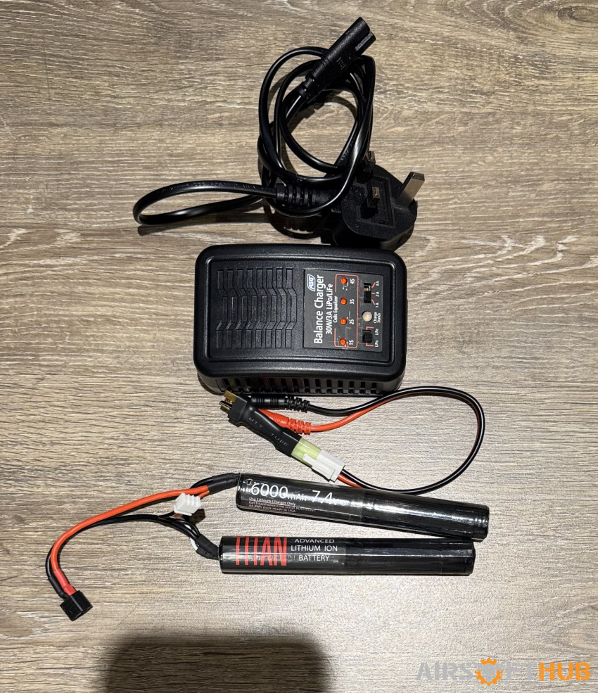 Titan Battery+Charger - Used airsoft equipment