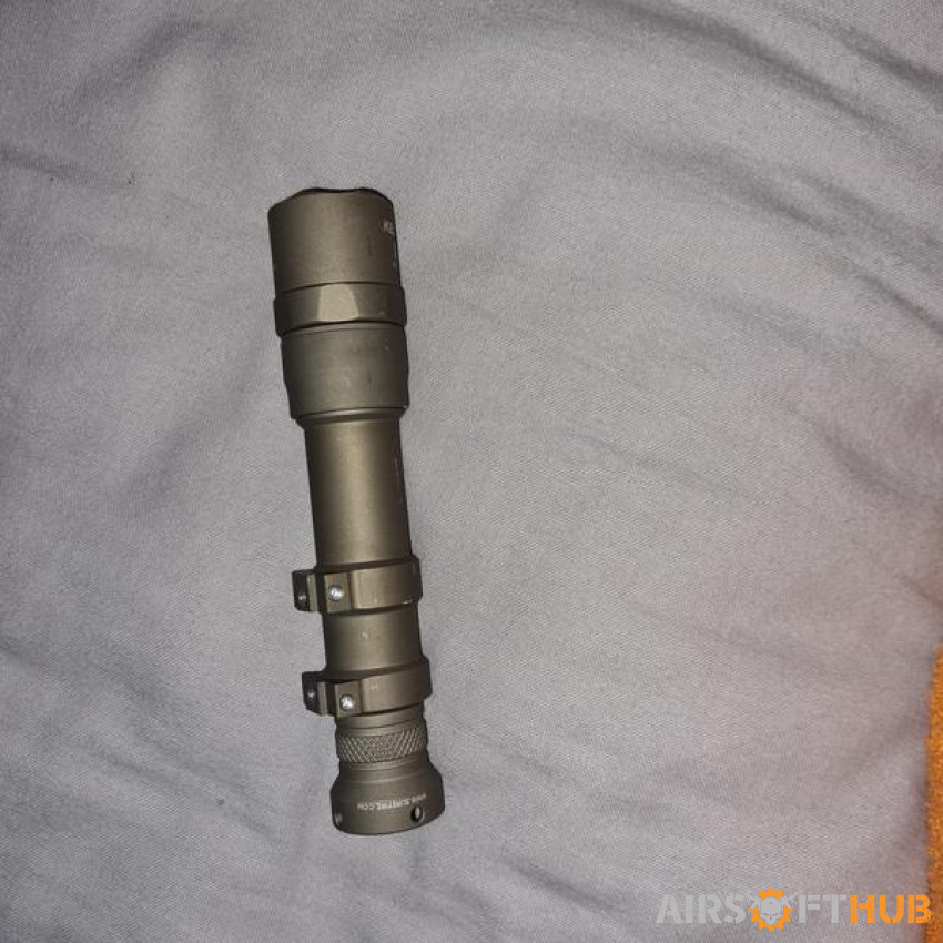 Genuine Surefire scout light - Used airsoft equipment