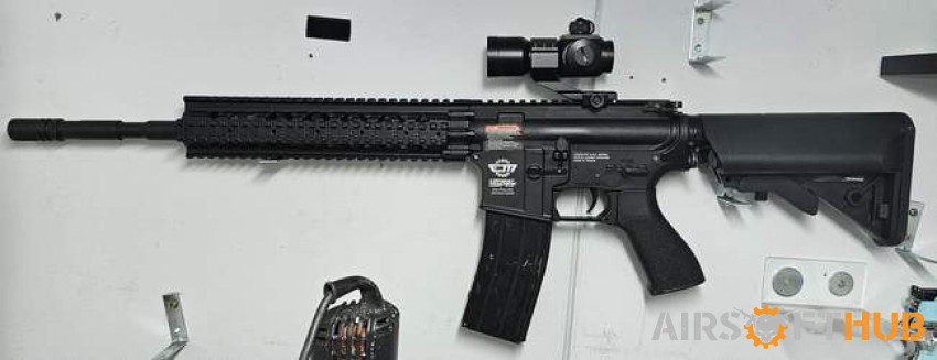 G&G R8L AEG w/Red Dot Sight - Used airsoft equipment