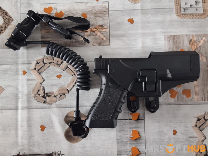 Umarex Glock 17 Ultimate  GHK - Used airsoft equipment