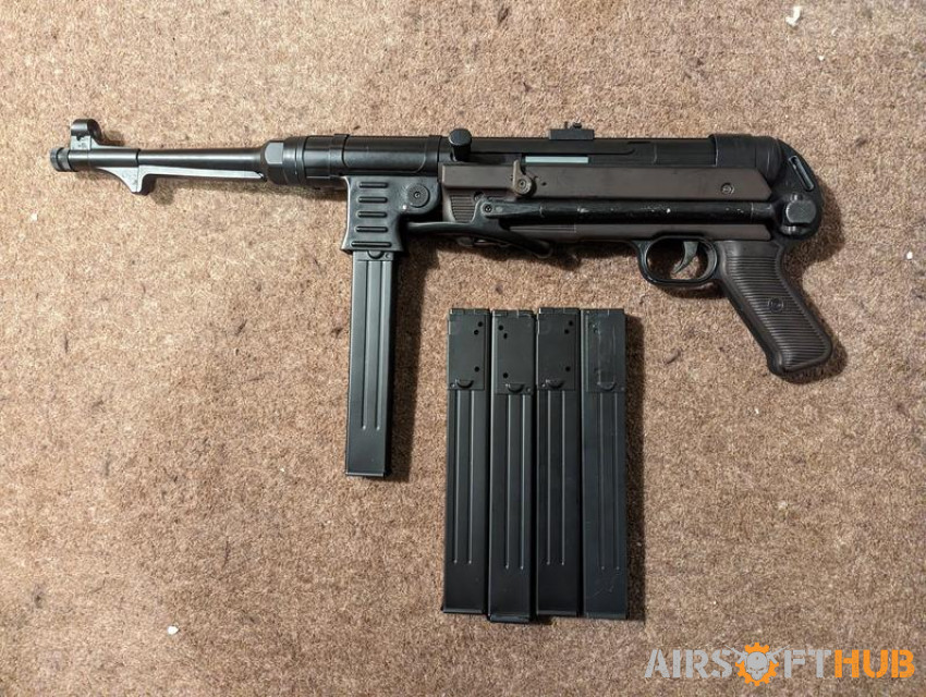 AGM MP40 - Used airsoft equipment