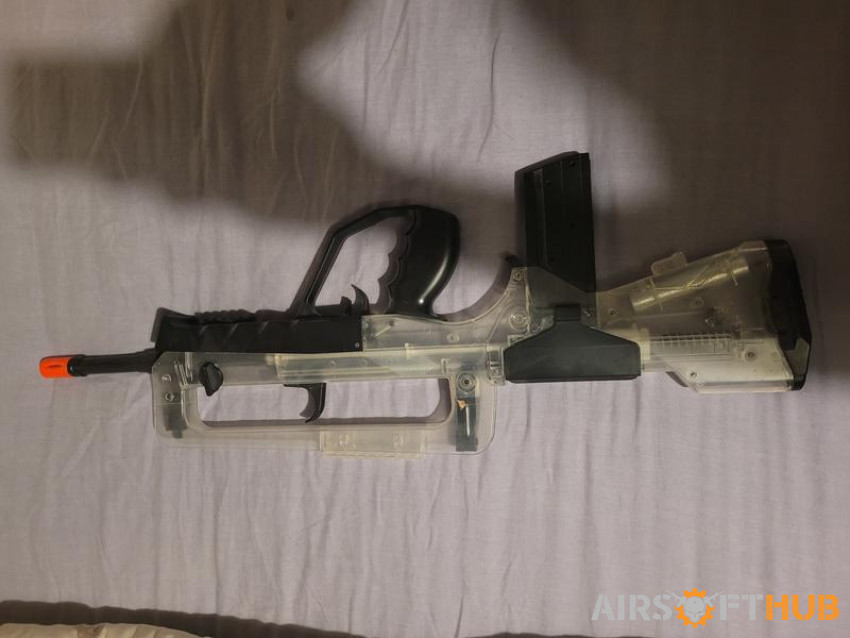 Spring FAMAS - Used airsoft equipment