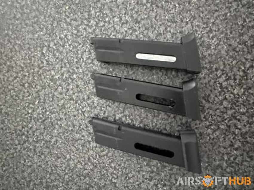 AAG shadow, shadow 2, USW mags - Used airsoft equipment