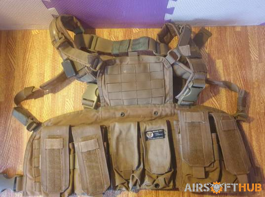 2x M4 w/accessories and gear - Used airsoft equipment