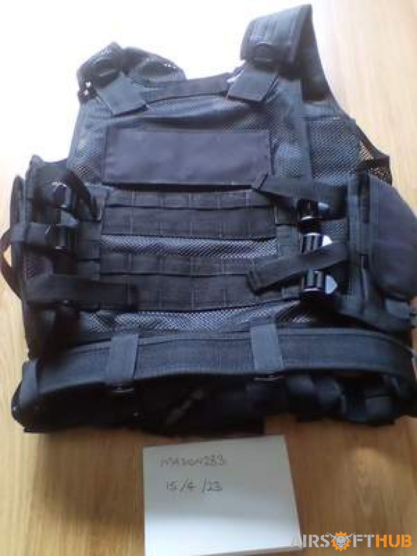 Lixada Tactical Vest - Used airsoft equipment