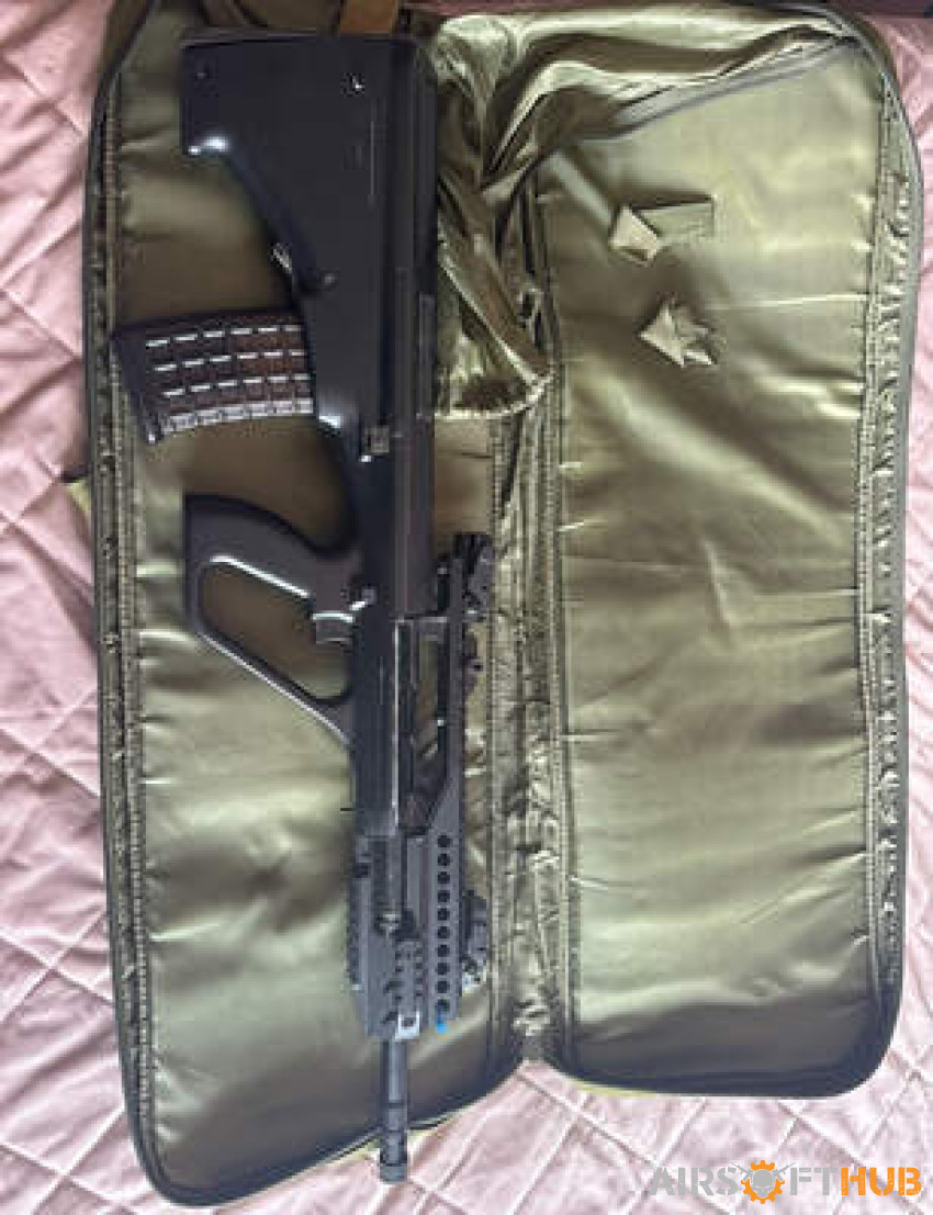 AUG rifle - Used airsoft equipment