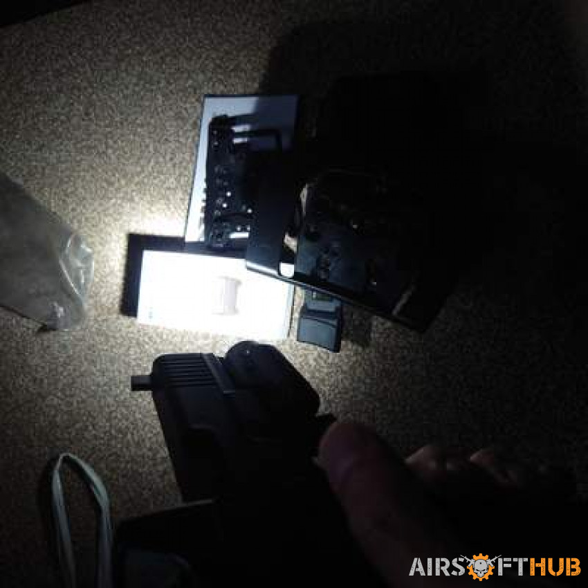 Olight torch+blackhawk holster - Used airsoft equipment