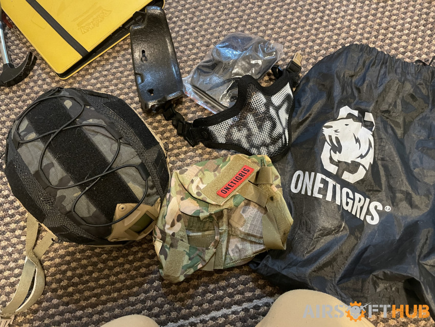 oneTigris Fast Helmet camo - Used airsoft equipment