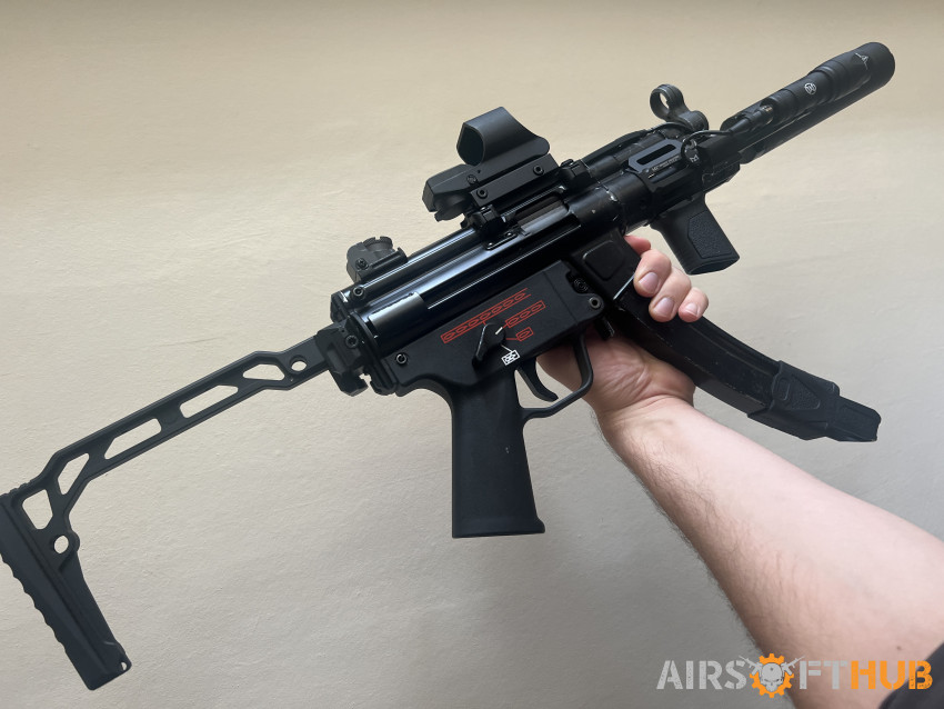 WE MP5k / Apache M5K / Gas MP5 - Used airsoft equipment