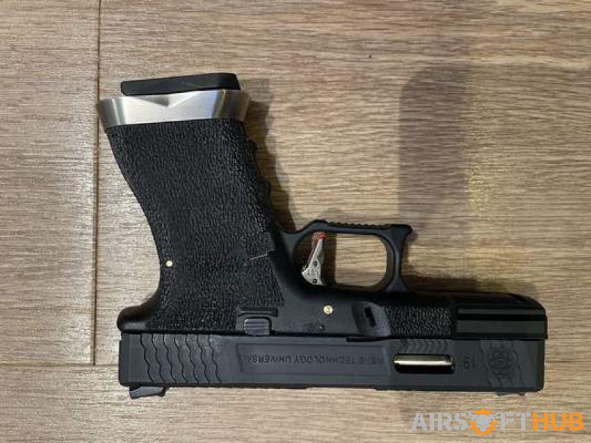 We Glock 19 upgraded - Used airsoft equipment