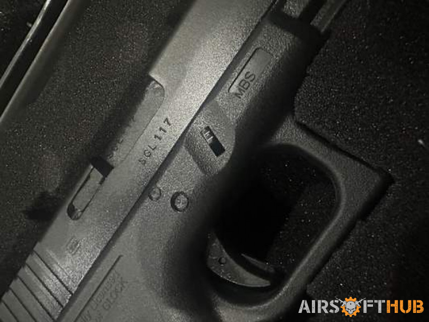 Officially licensed glock - Used airsoft equipment