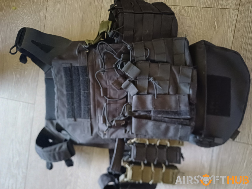 Viper vest - Used airsoft equipment