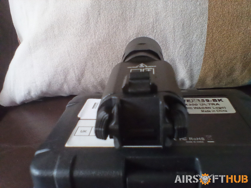 X300 Ultra Pistol Light - Used airsoft equipment