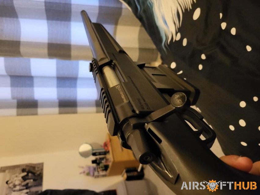 Amoeba Striker and Scope - Used airsoft equipment