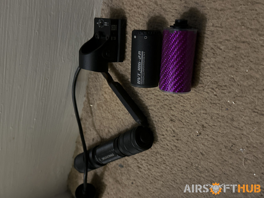 Tracer unit & torch - Used airsoft equipment