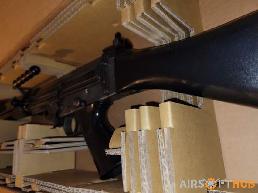 VFC LAR ( FAL GBBR ) - Used airsoft equipment