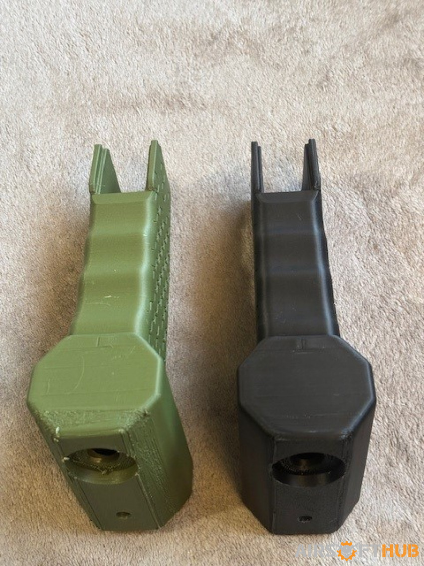 Pistol grip to Wolverine HPA - Used airsoft equipment